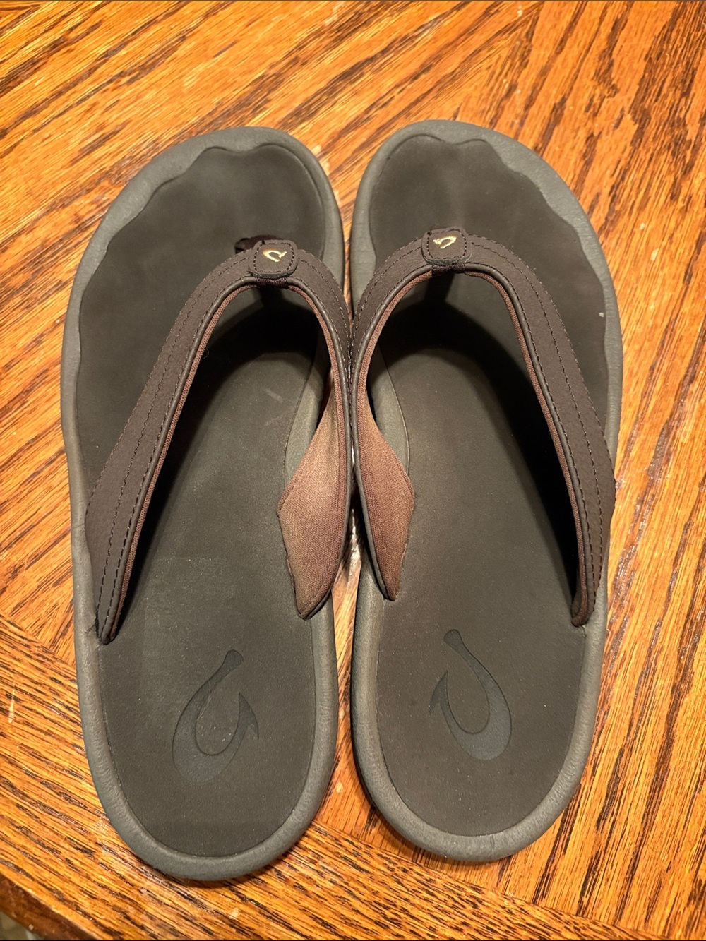Women’s Size 8 Olukai Ohana Brown Casual Flip Flops